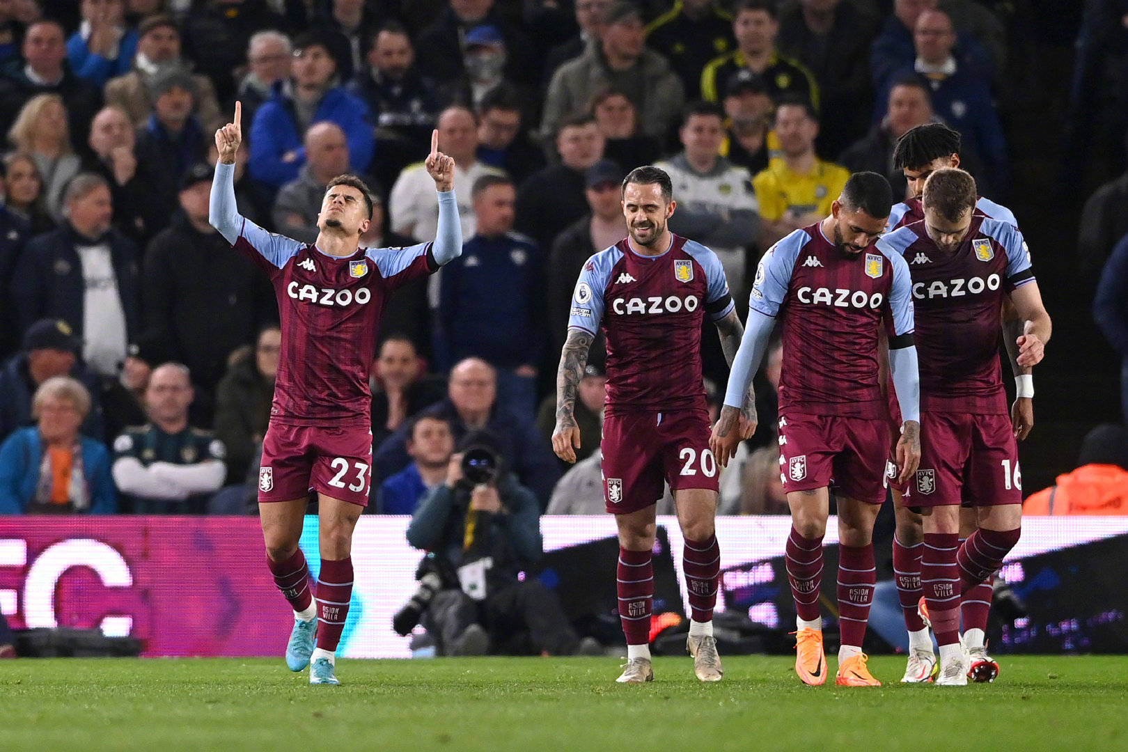 正努力探索 正努力探索