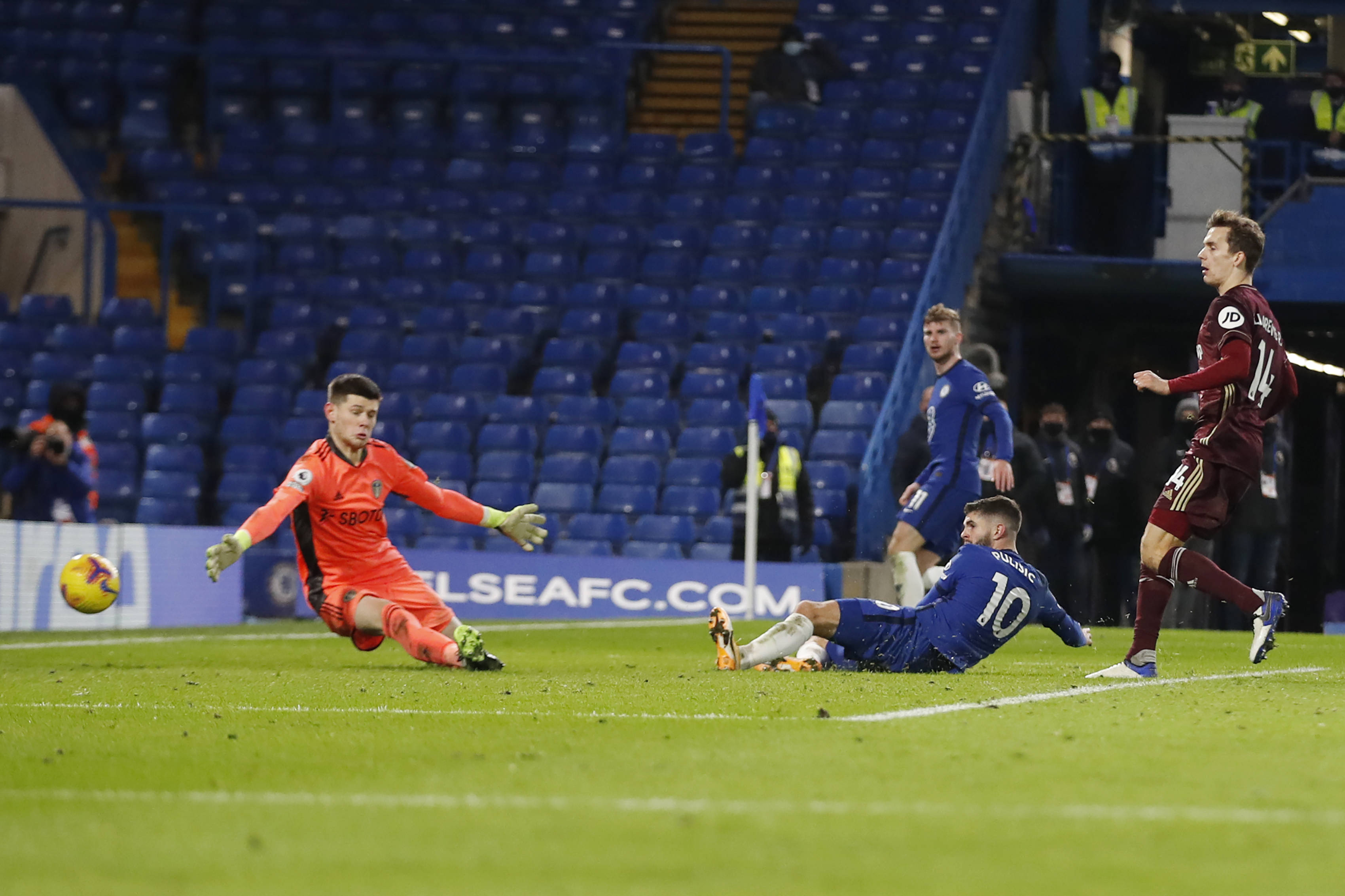 仅仅是一场 仅仅是一场